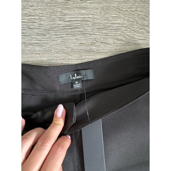 Lulu’s NWT Black Feather Trimmed Straight Leg Pants Size M - Picture 8 of 10